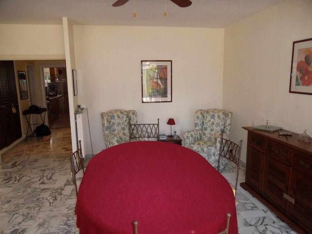 Riviera Vip Forville-Stanislas Cannes Bagian luar foto
